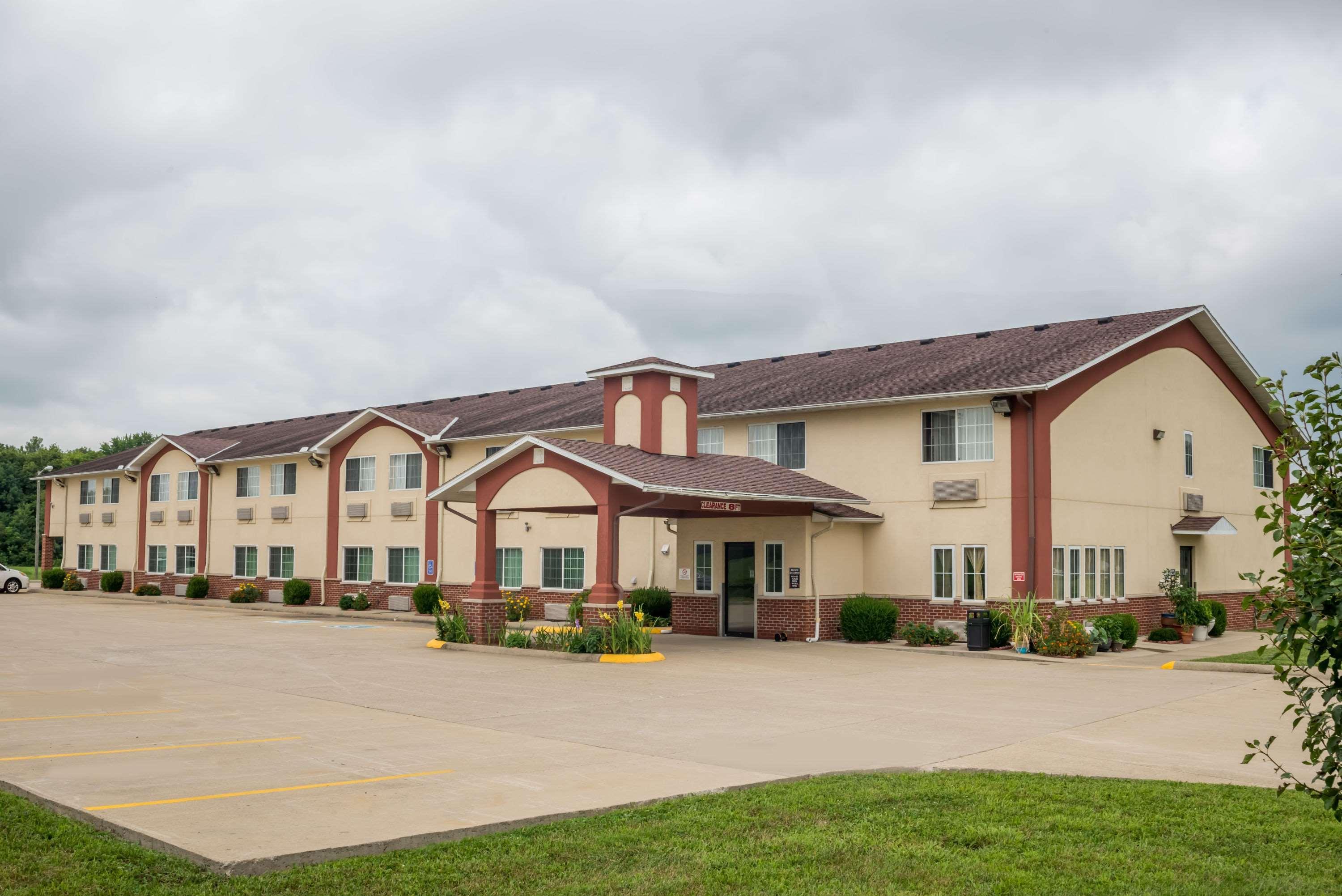 Hotel Super 8 By Wyndham Mt. Carmel Il Mount Carmel Esterno foto
